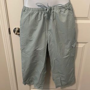 Elastic waist Nike (12-14) Capri dry fit pants